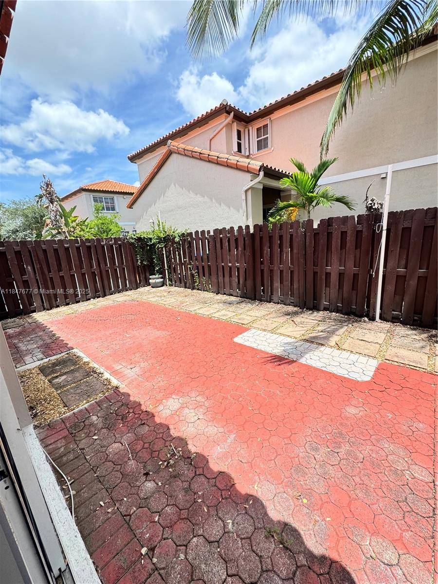 Miami Lakes, FL 33016,8337 NW 142nd St #8337
