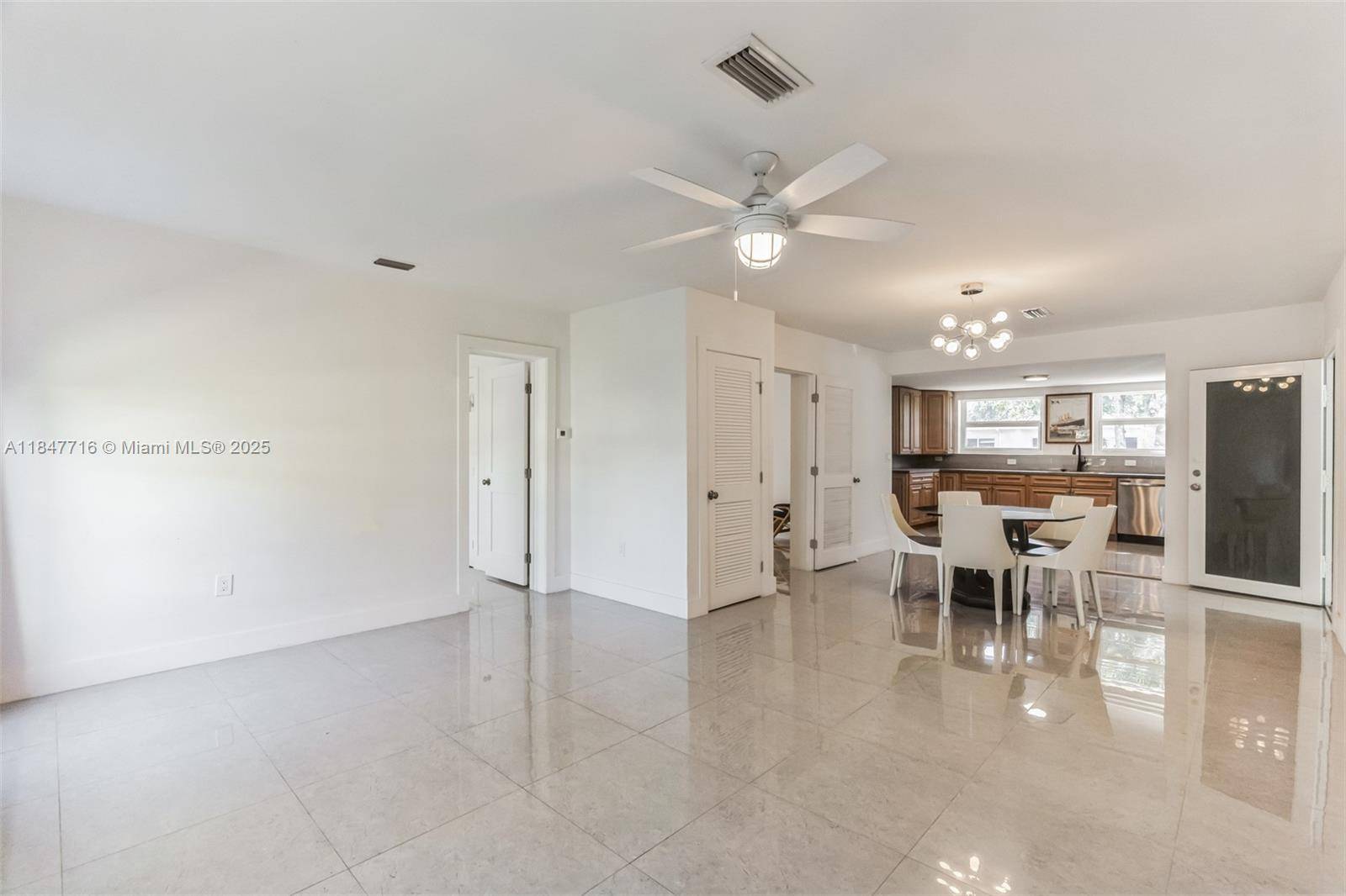 Miami Springs, FL 33166,248 Carlisle Dr