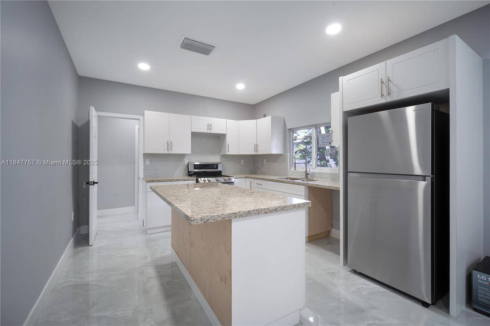 Miami, FL 33135,1114 SW 13th Ct #1
