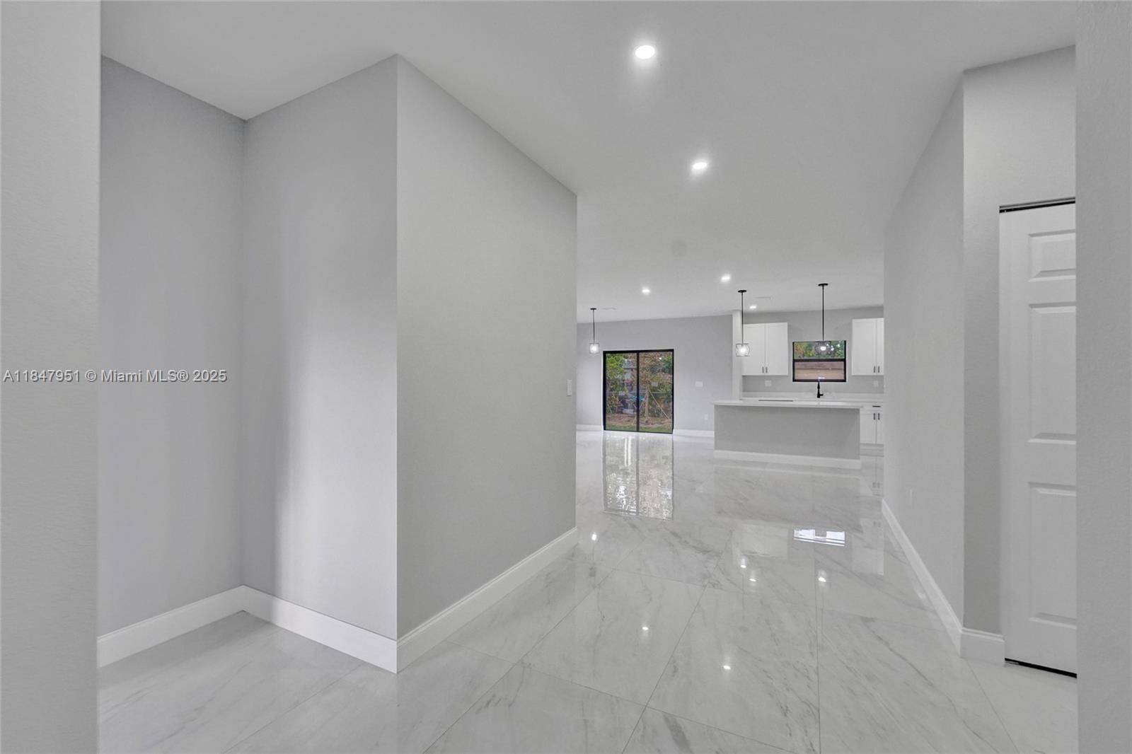 Tamarac, FL 33321,7806 NW 68th Ave