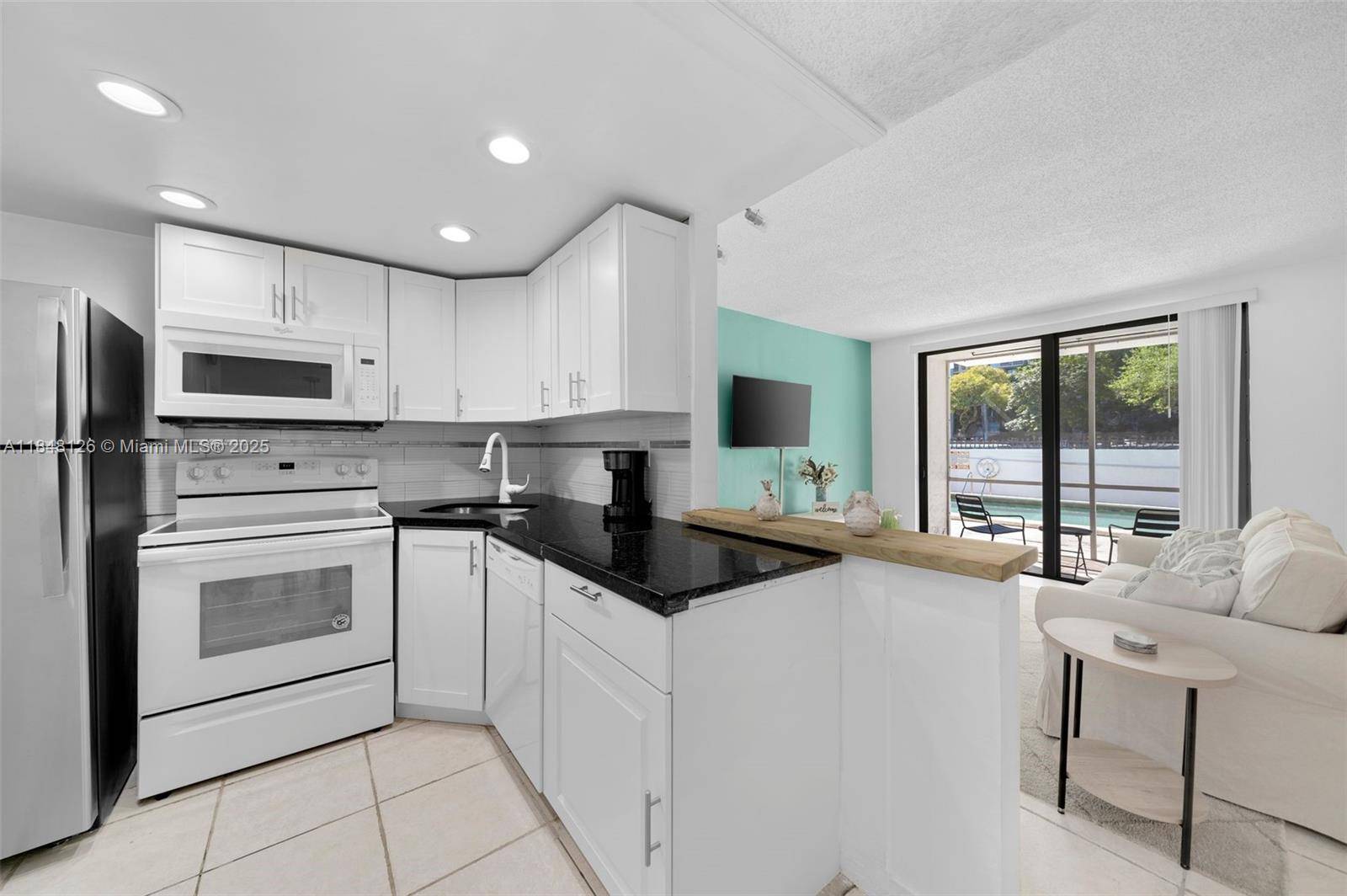 North Miami, FL 33181,2345 NE 135th St #101