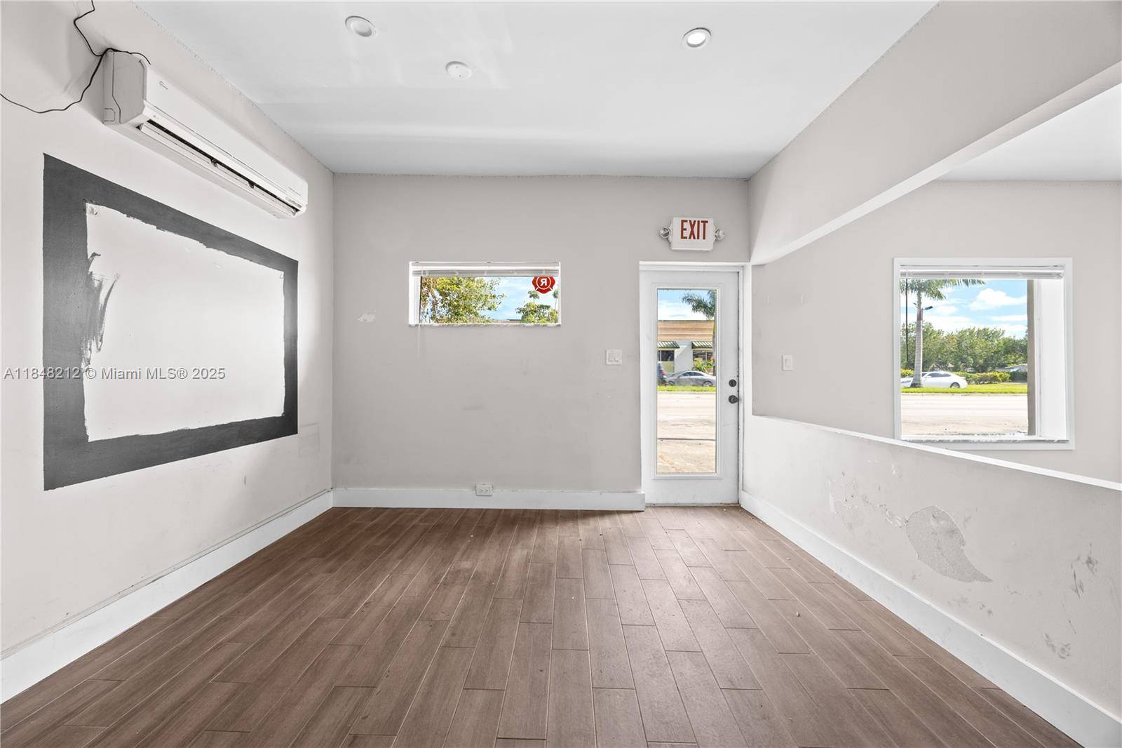 West Park, FL 33023,4151 W Hallandale Beach Blvd