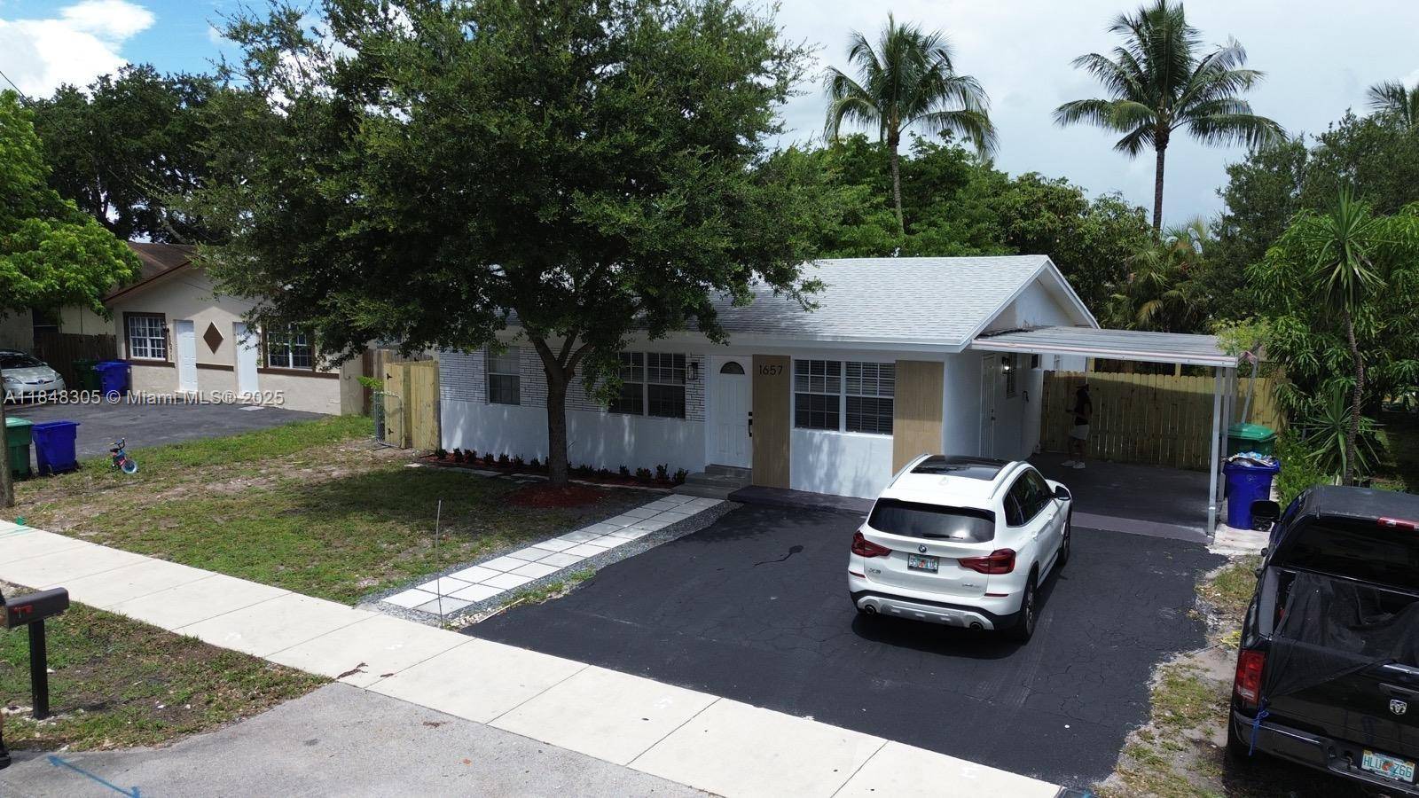 Fort Lauderdale, FL 33317,1657 SW 44th Ave #1