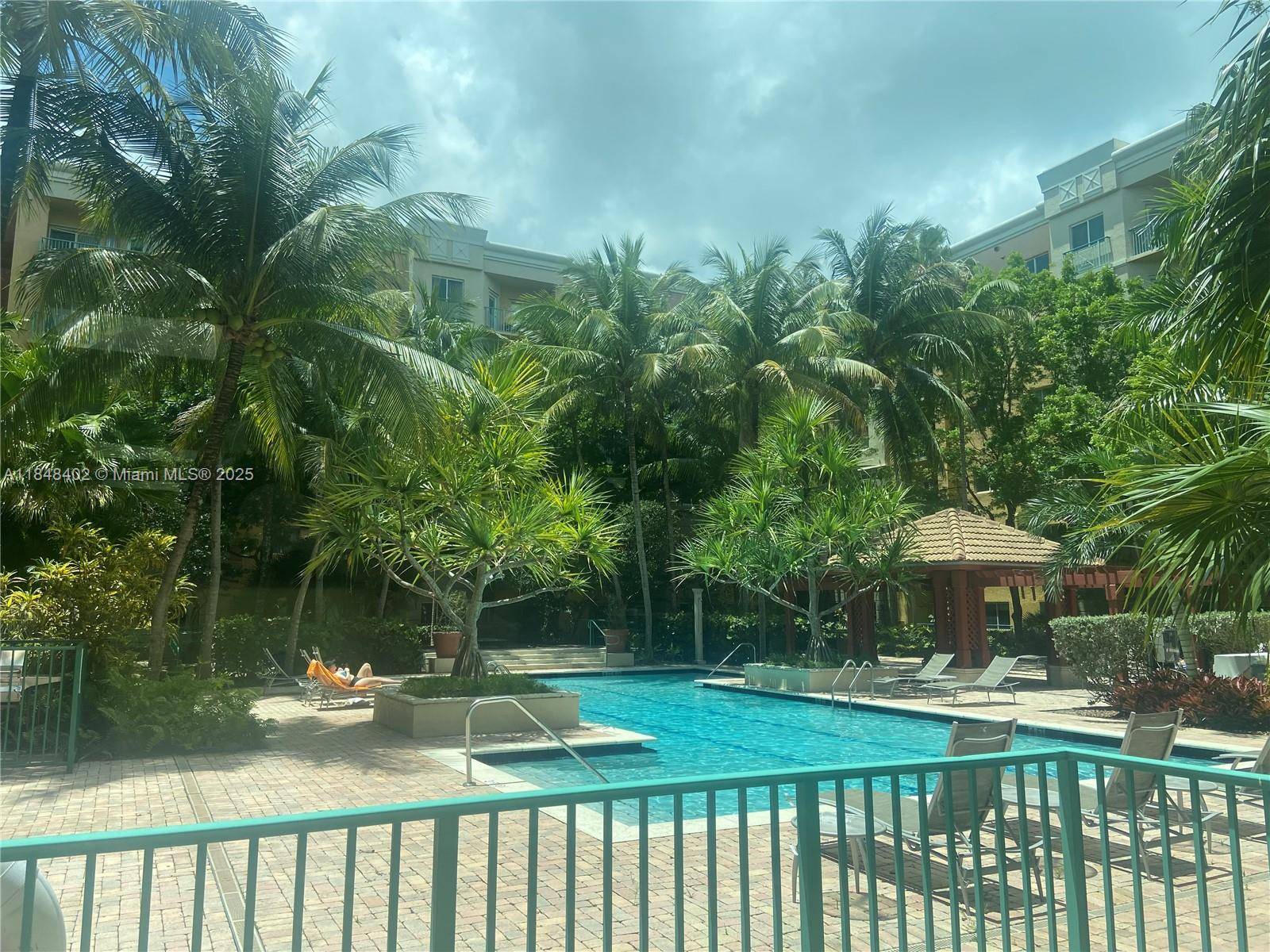 South Miami, FL 33143,6001 SW 70th St #328