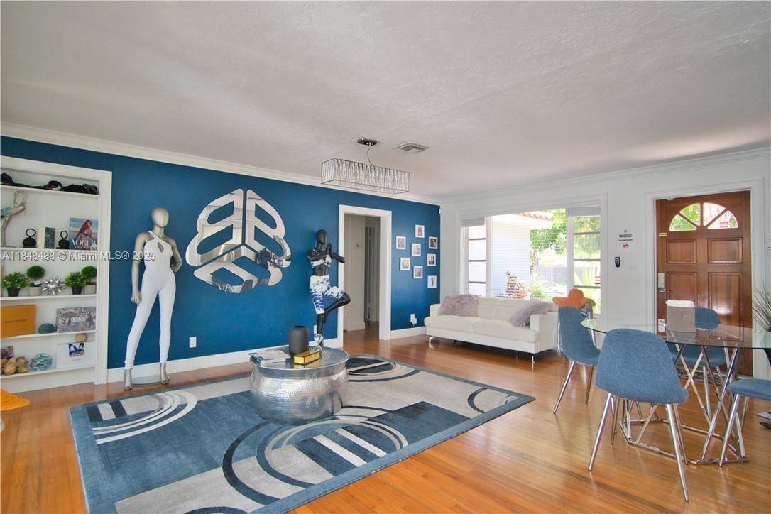 Hollywood, FL 33020,1419 N 16th Ct