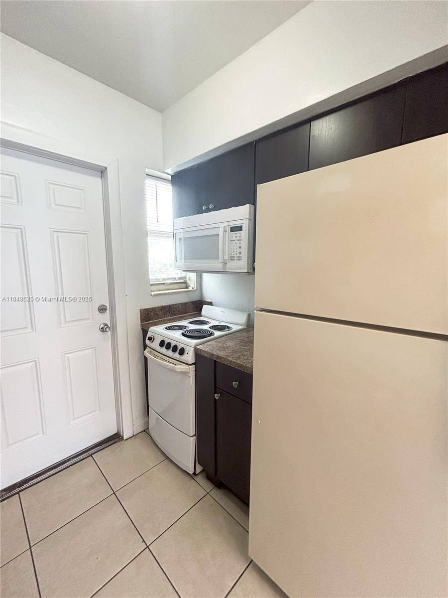 Miami, FL 33135,1255 SW 6th St #6