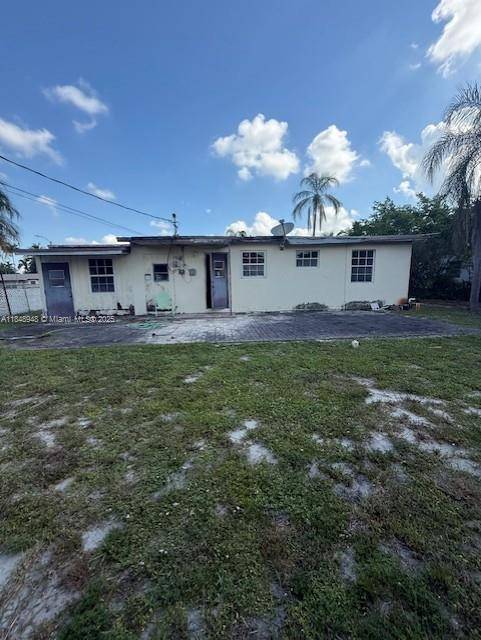 Deerfield Beach, FL 33064,254 NE 42nd Ct