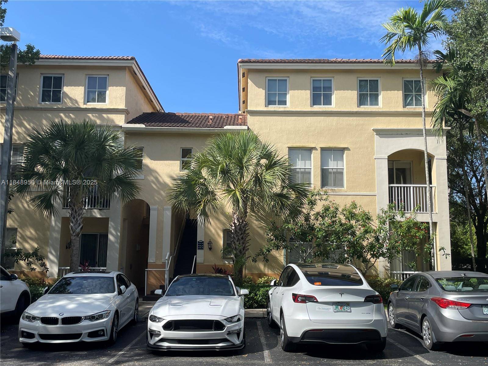 Plantation, FL 33324,160 Jacaranda Country Club Dr #201