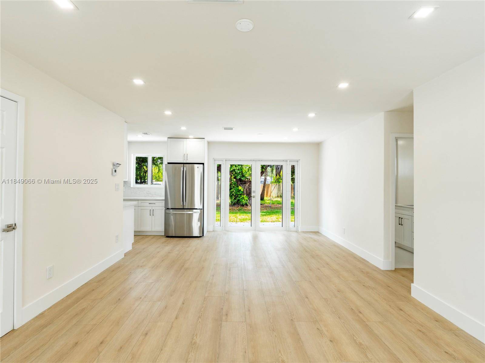 Dania Beach, FL 33004,254 SW 4th St