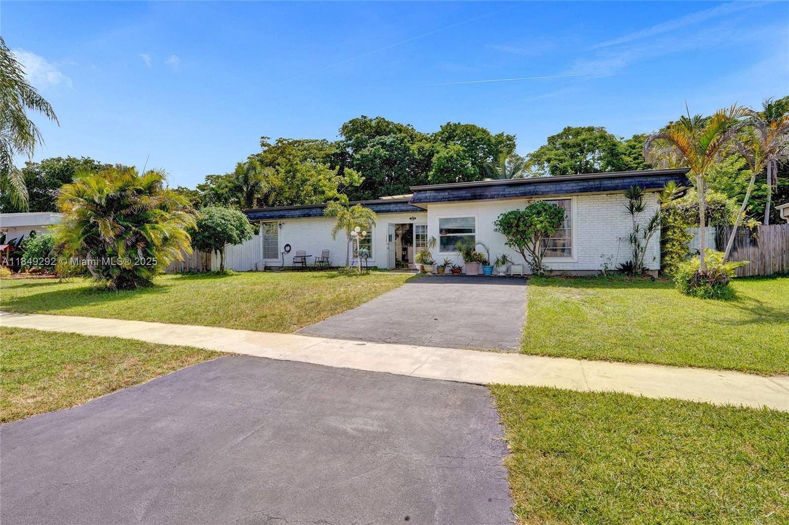 Tamarac, FL 33321,7811 NW 75th Ave