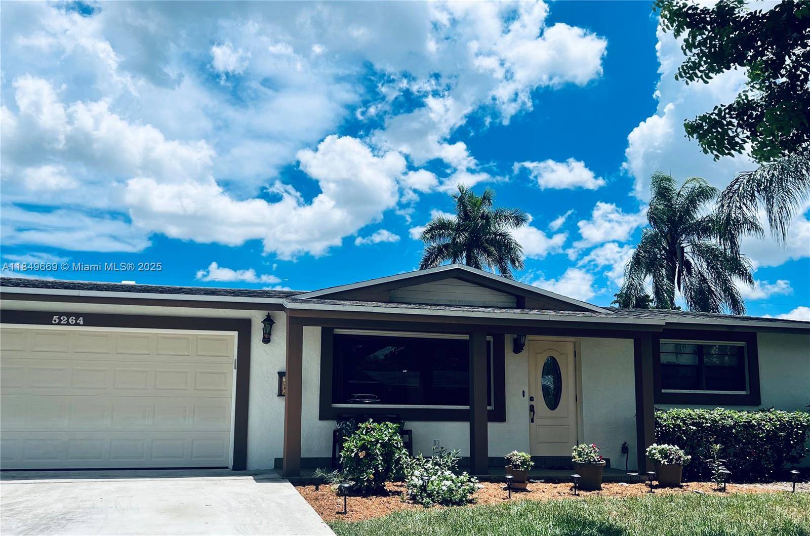 Cooper City, FL 33328,5264 SW 93rd Ave