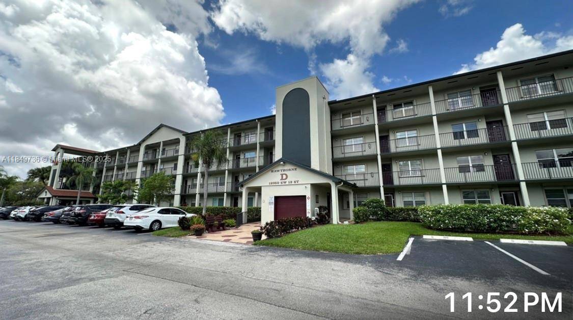 Pembroke Pines, FL 33027,12950 SW 13th St #412D
