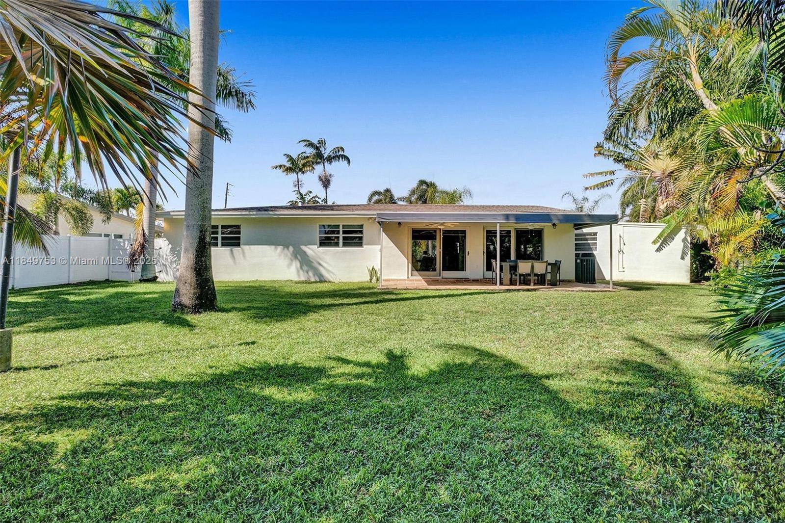 Wilton Manors, FL 33305,2106 NE 16th Ave