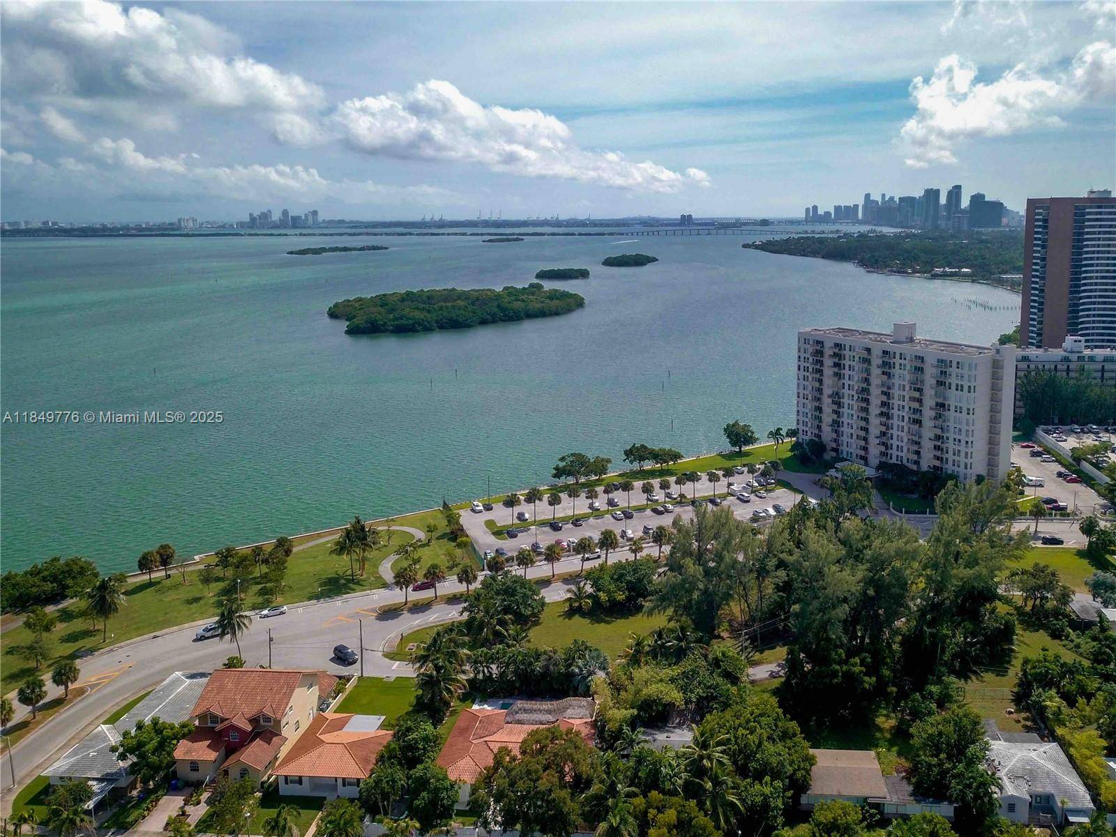 Miami, FL 33138,880 NE 69th St #12F