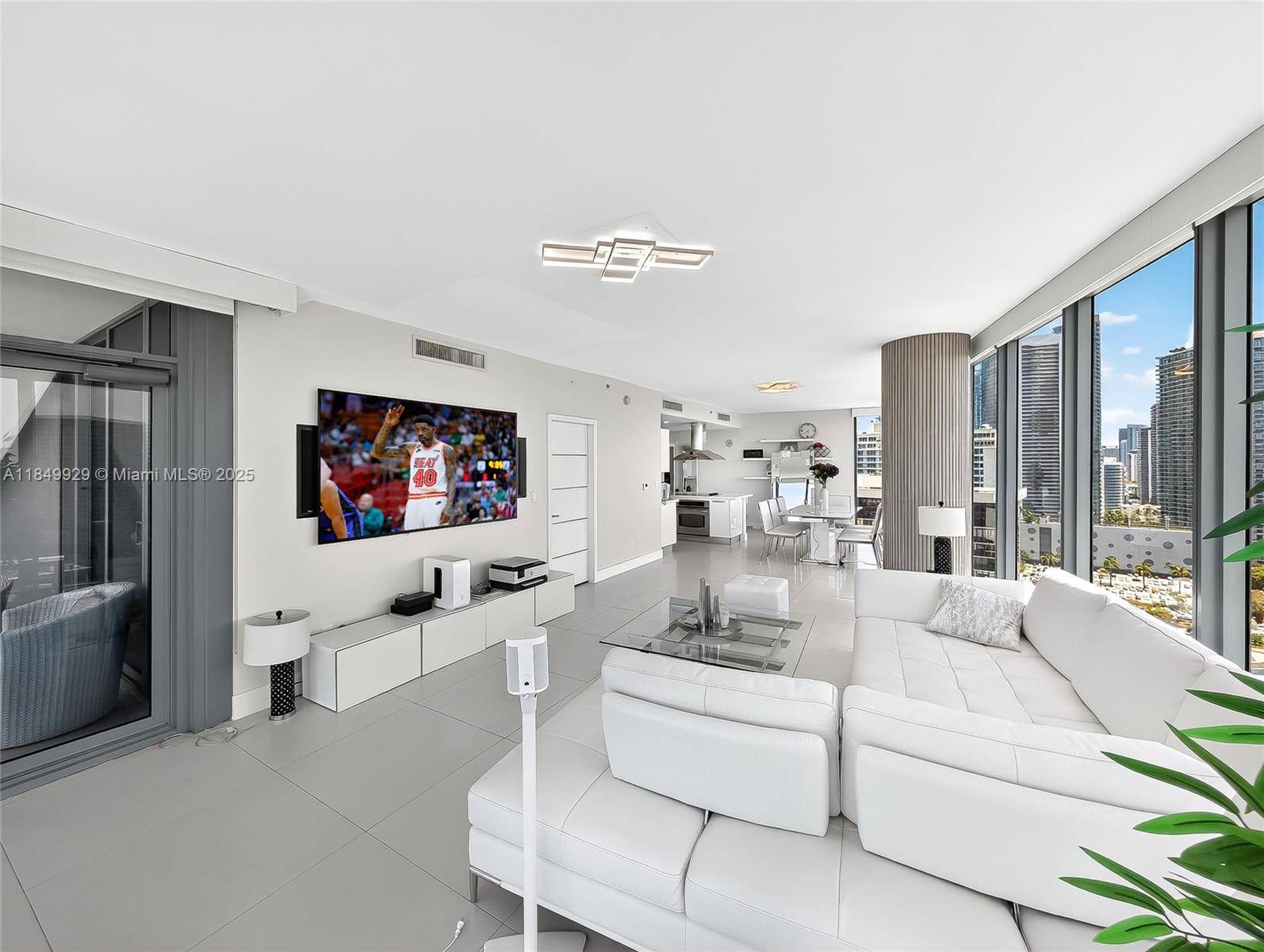 Miami, FL 33137,601 NE 36th St #2201