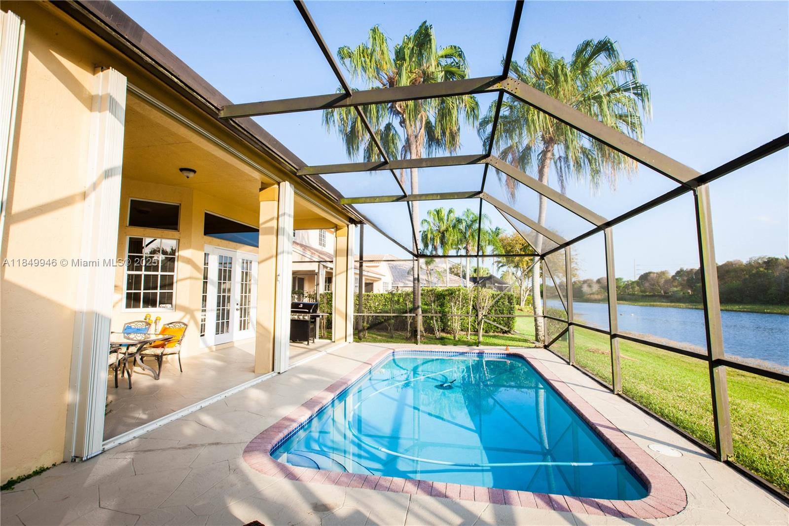 Weston, FL 33332,2983 Oakbrook Dr