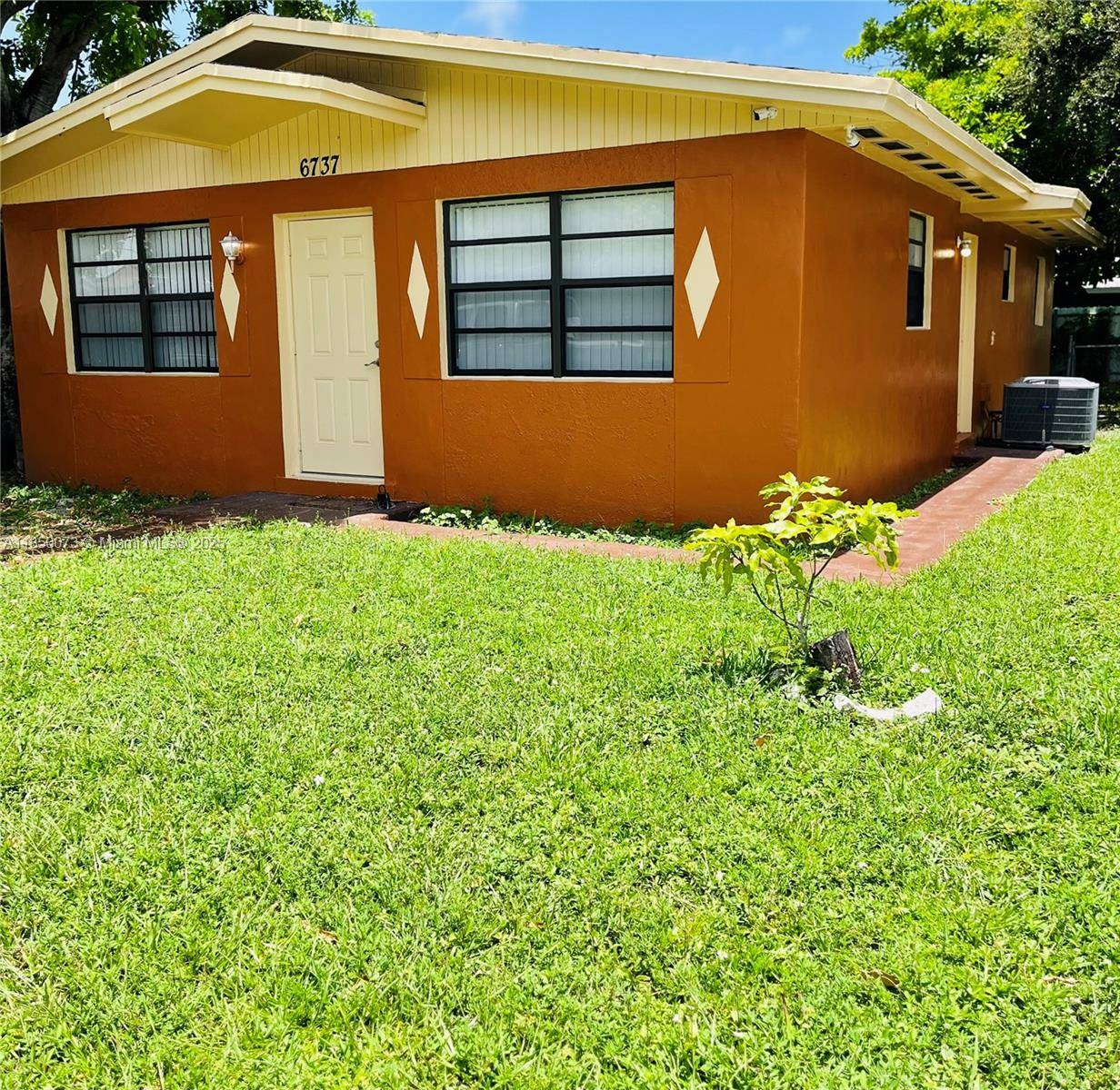 Miami, FL 33150,6737 NW 6th Ct