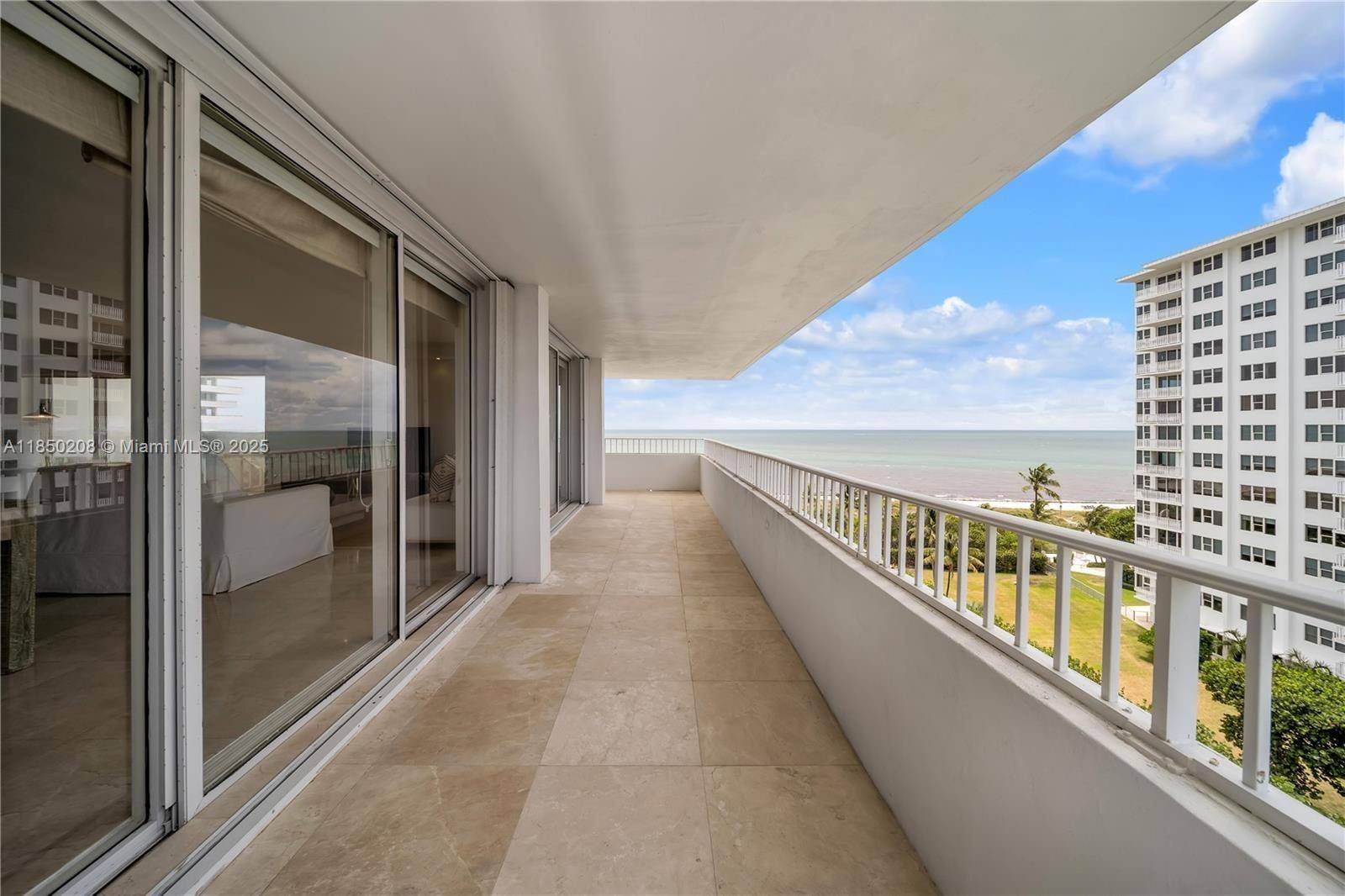Key Biscayne, FL 33149,199 Ocean Lane Dr #901