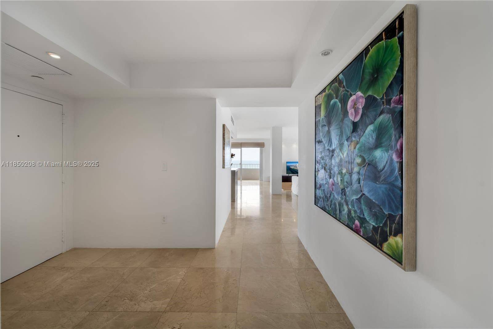 Key Biscayne, FL 33149,199 Ocean Lane Dr #901