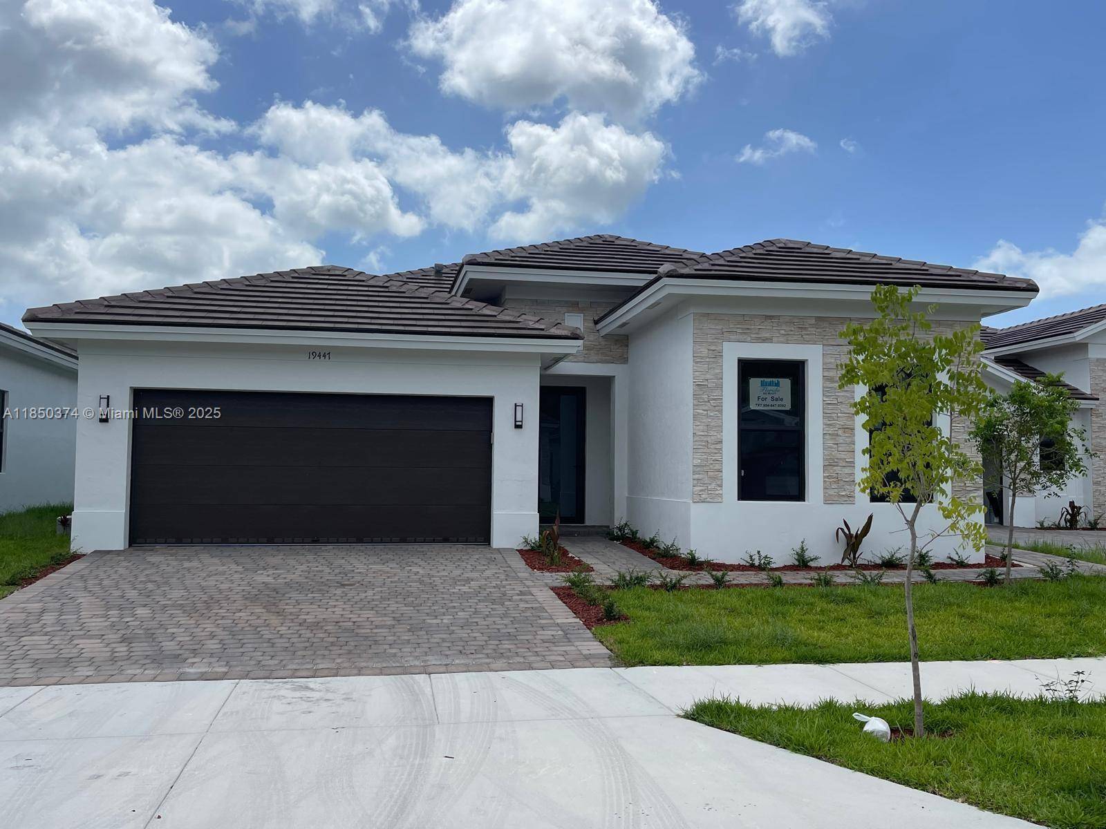 Miami, FL 33177,19447 SW 124th Ct