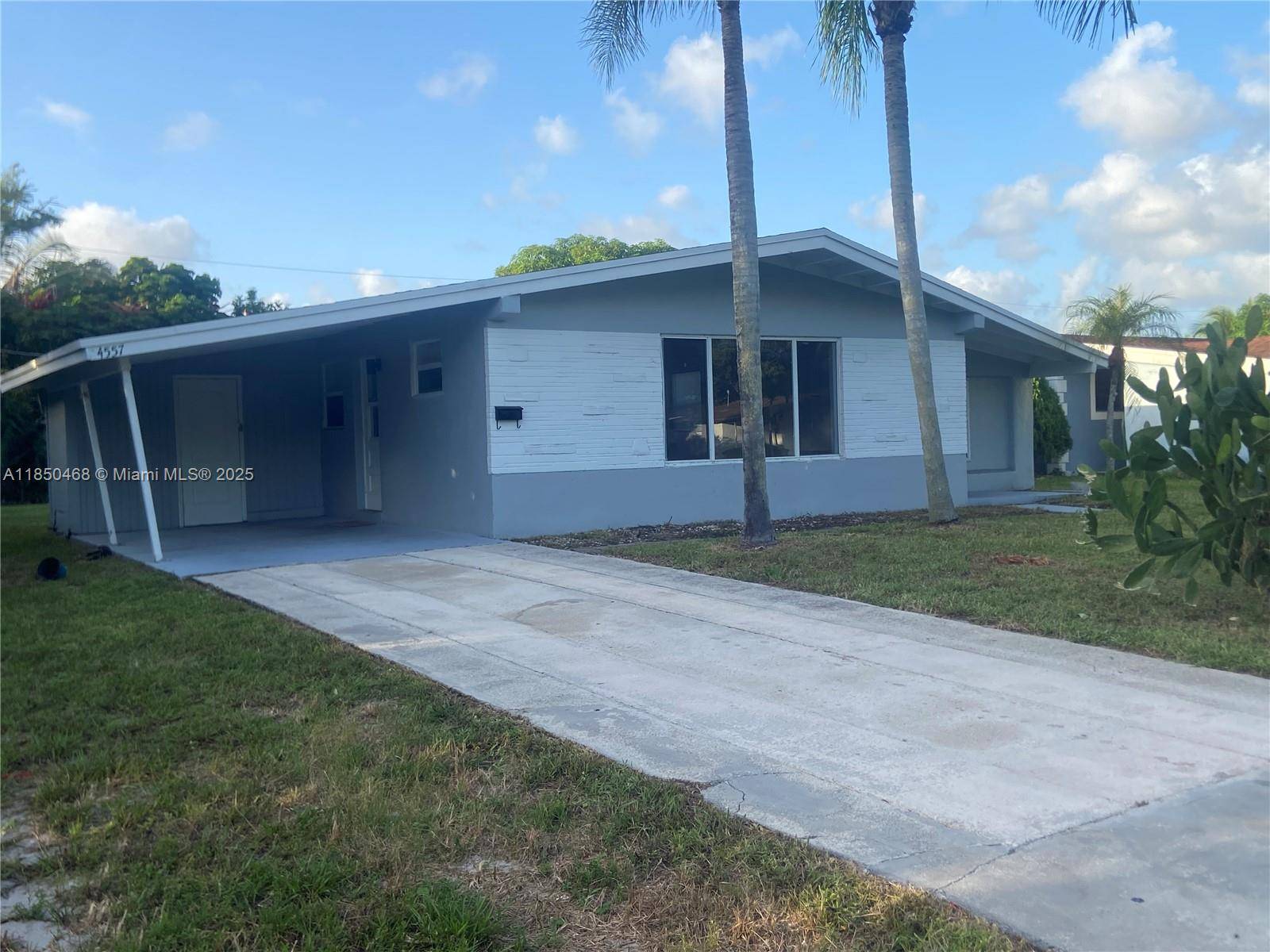 Plantation, FL 33317,4557 NW 3rd St #.