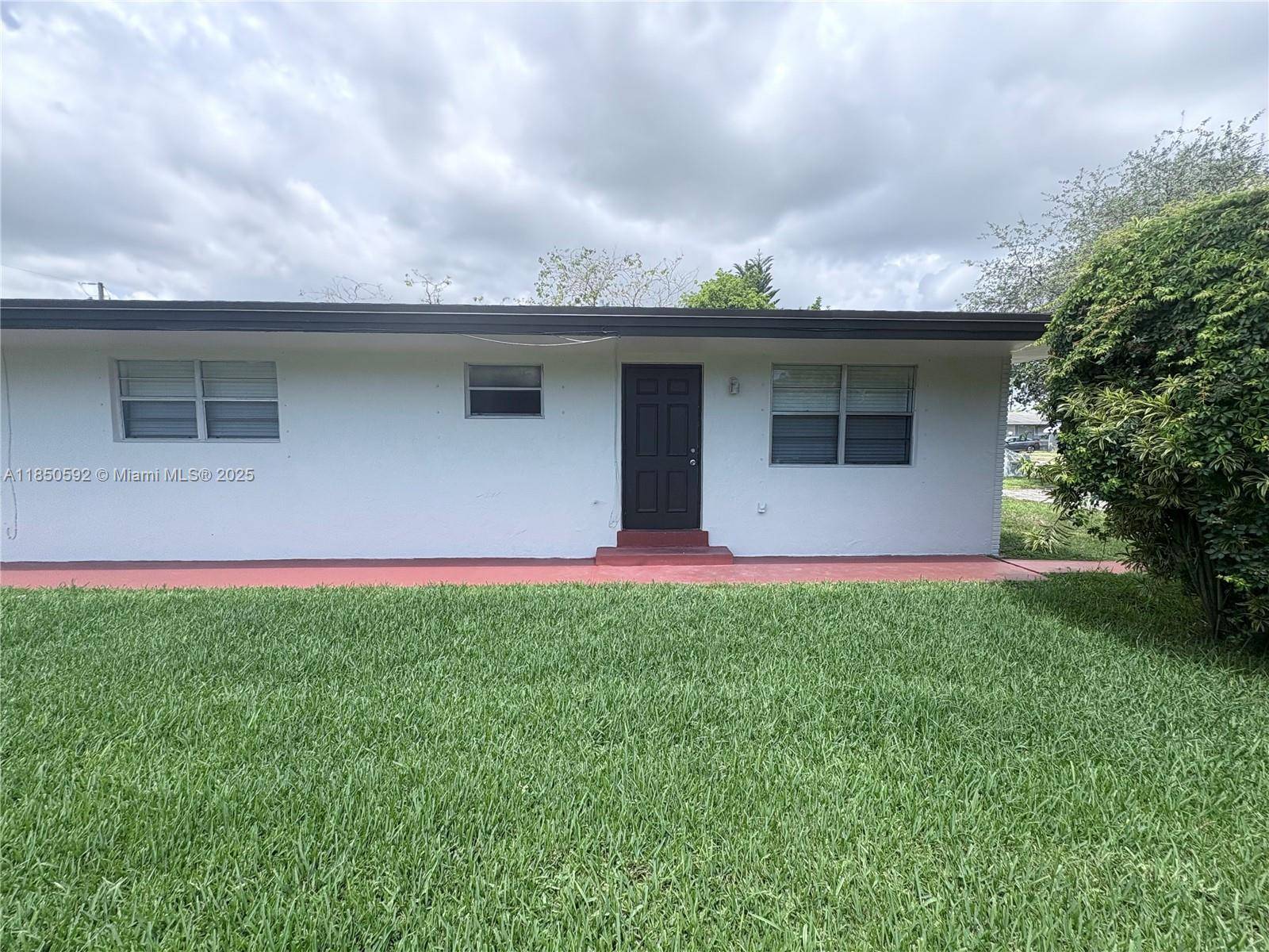 Hollywood, FL 33021,5718 Lincoln St #5718
