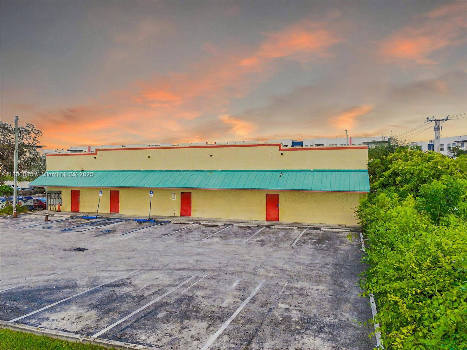 Homestead, FL 33032,27330 S Dixie Hwy