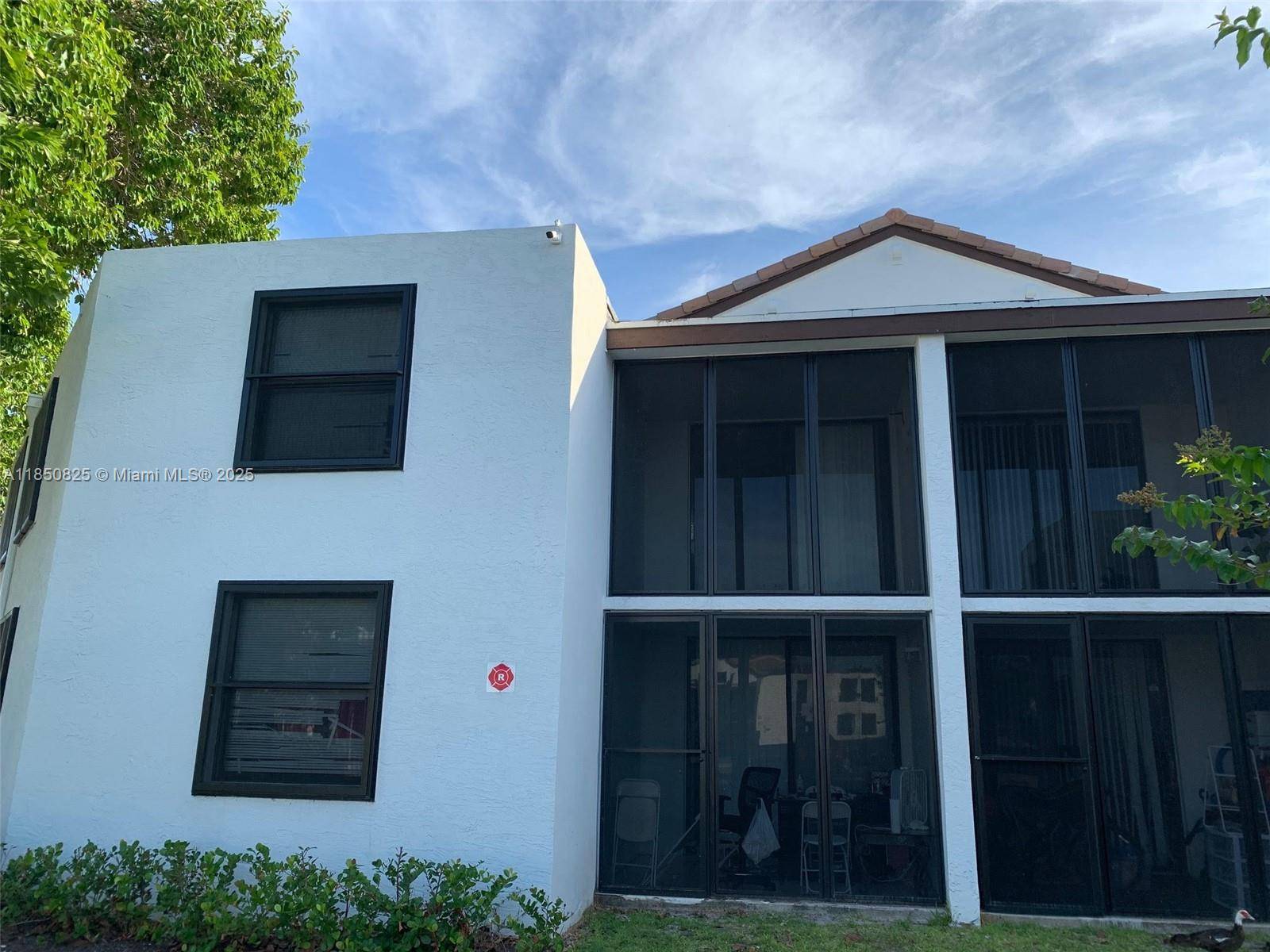 Oakland Park, FL 33309,214 Lake Pointe Dr #202