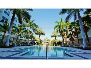 Fort Lauderdale, FL 33308,2421 NE 65th St #403
