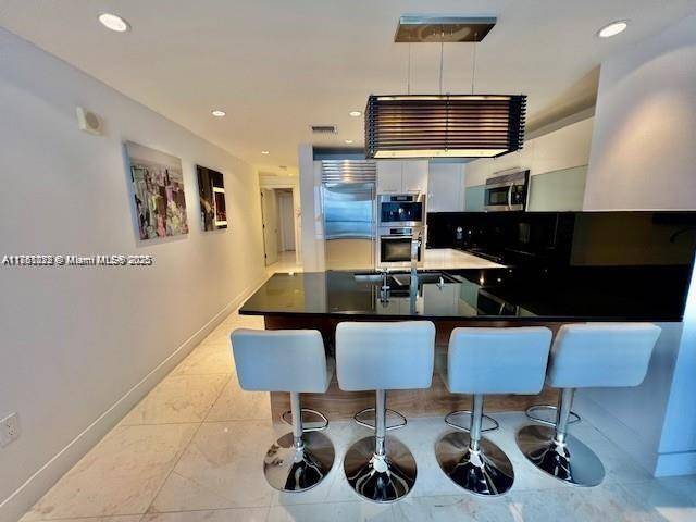 Sunny Isles Beach, FL 33160,17121 Collins Ave #2107