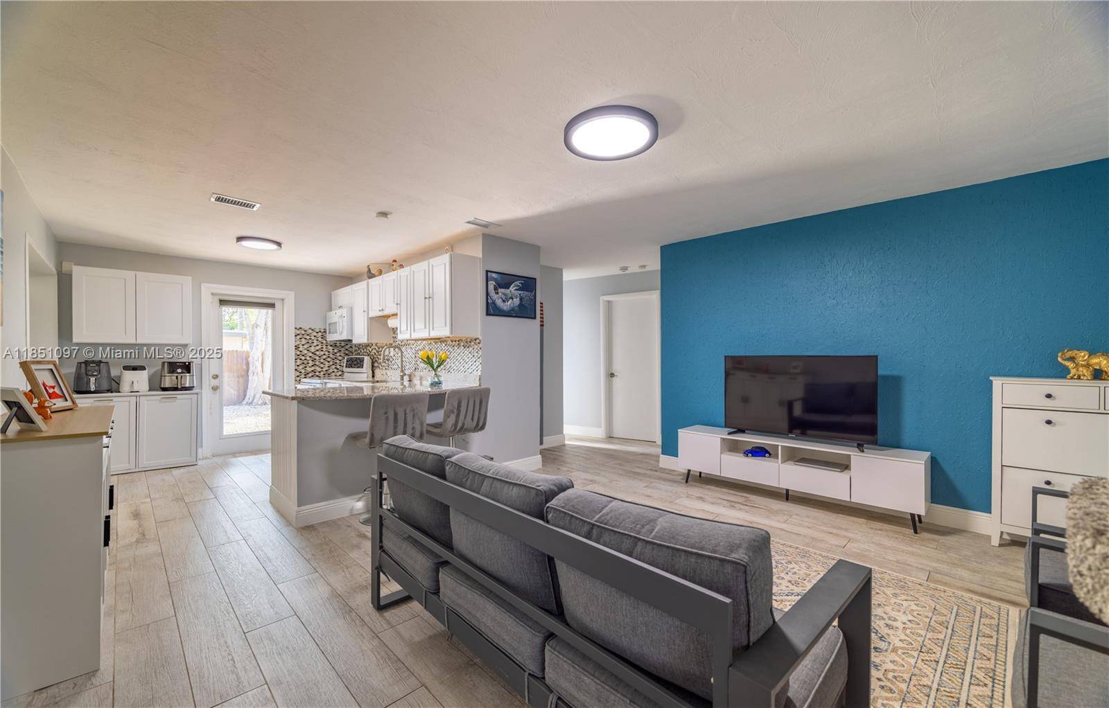 Pompano Beach, FL 33064,2950 NE 11th Ave
