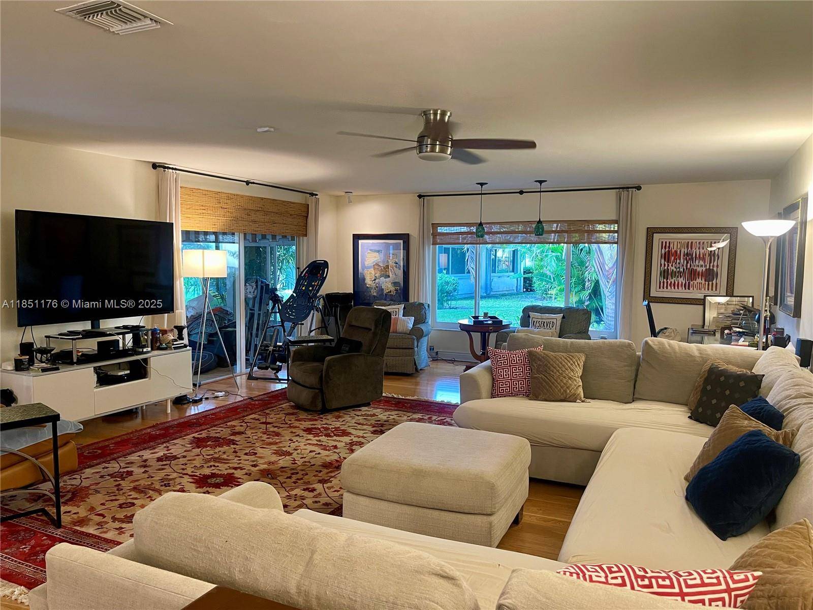 Pompano Beach, FL 33069,1013 E Cypress Dr #V-31