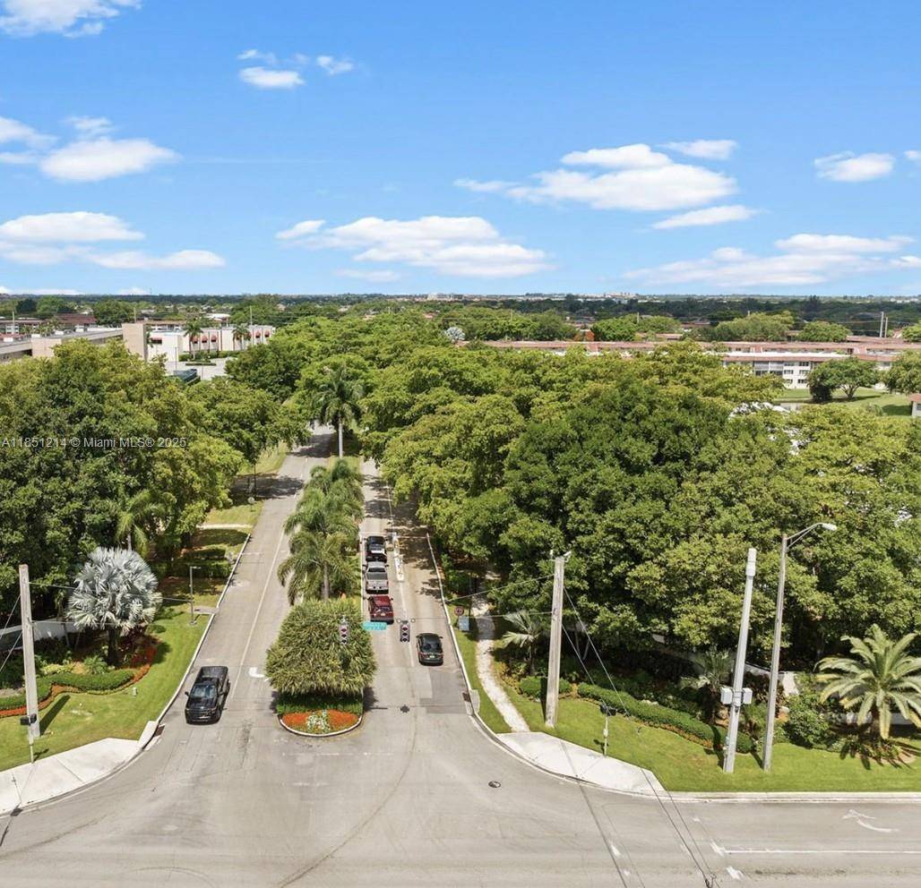 Pembroke Pines, FL 33025,9520 S Hollybrook Lake Dr #204