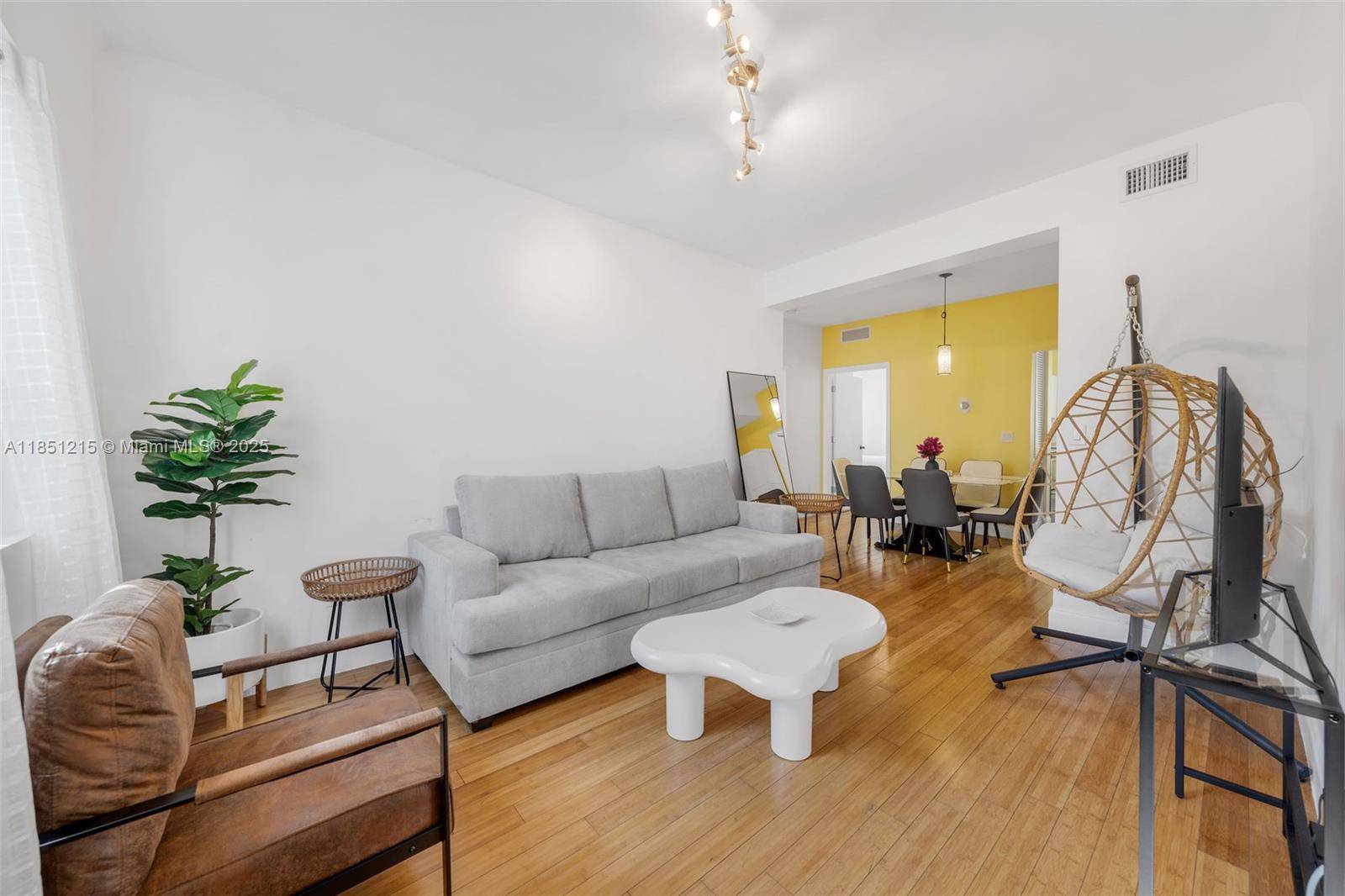 Miami Beach, FL 33139,1510 Meridian Ave #12