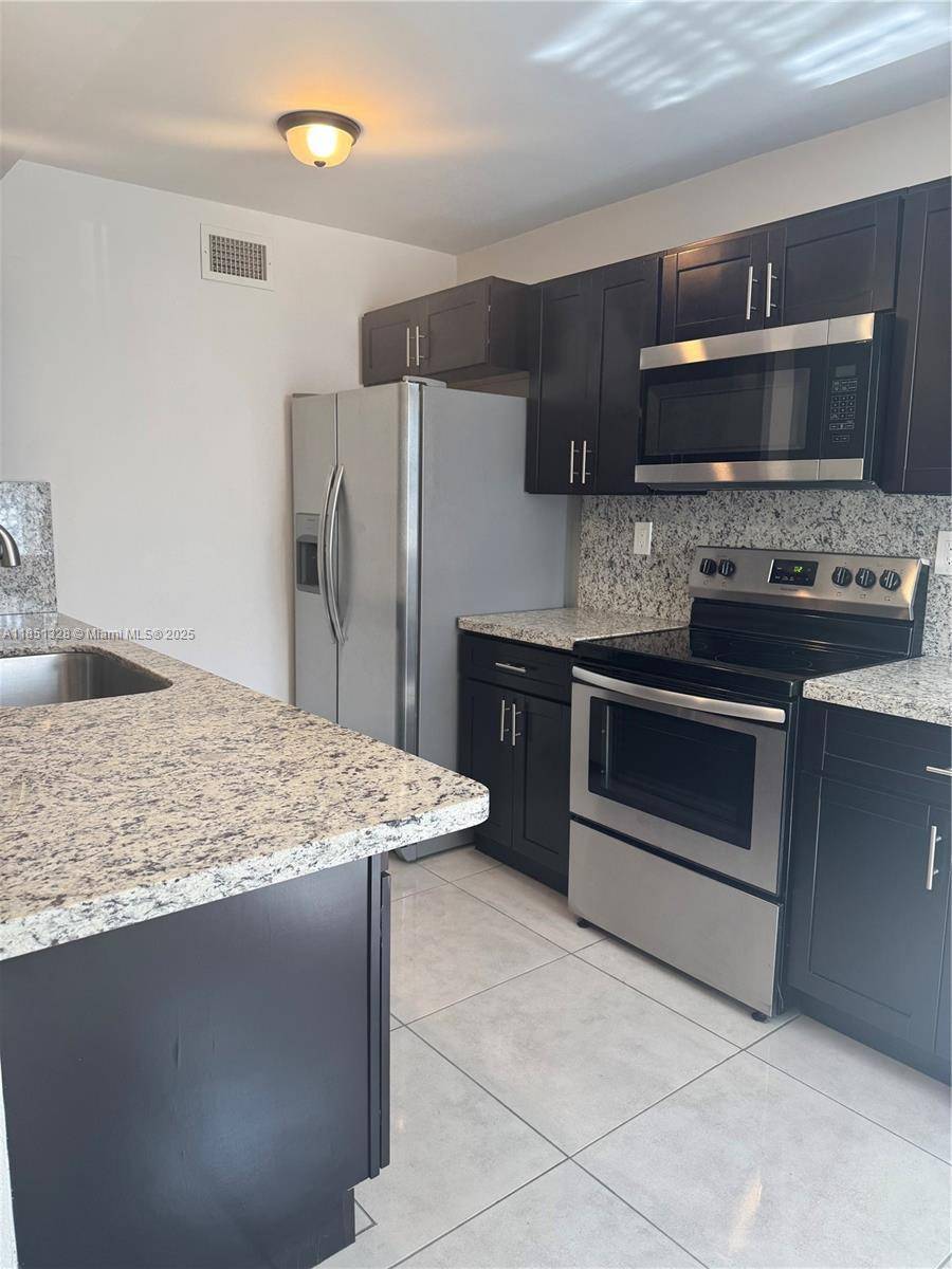 Doral, FL 33178,4666 NW 97th Pl #232