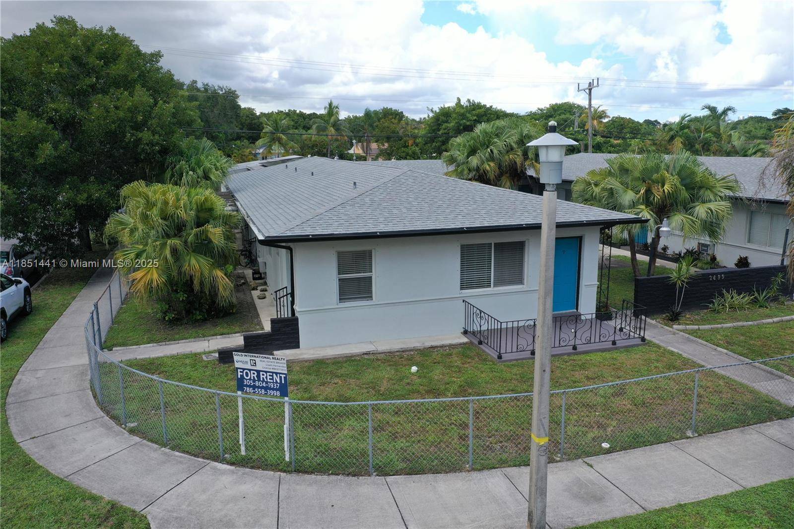 Miami, FL 33133,2499 SW 27th St #9