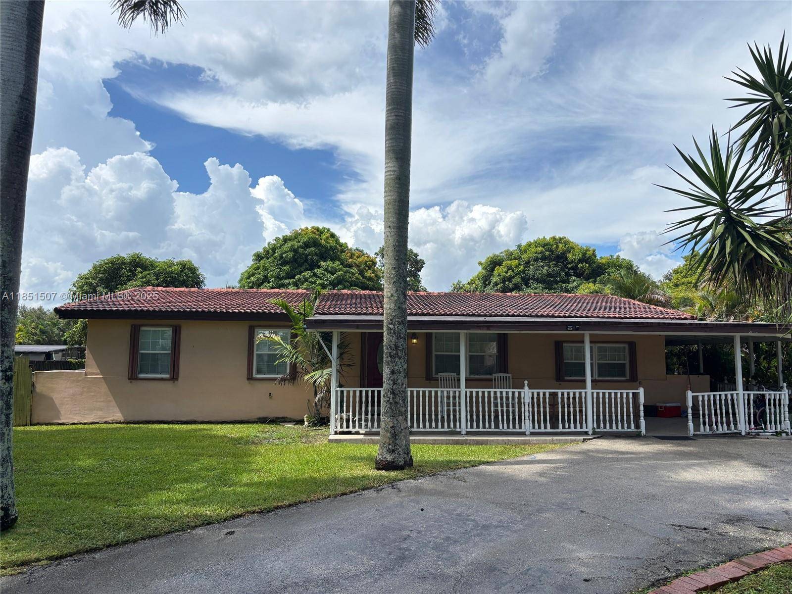 Davie, FL 33330,13761 SW 37th Ct