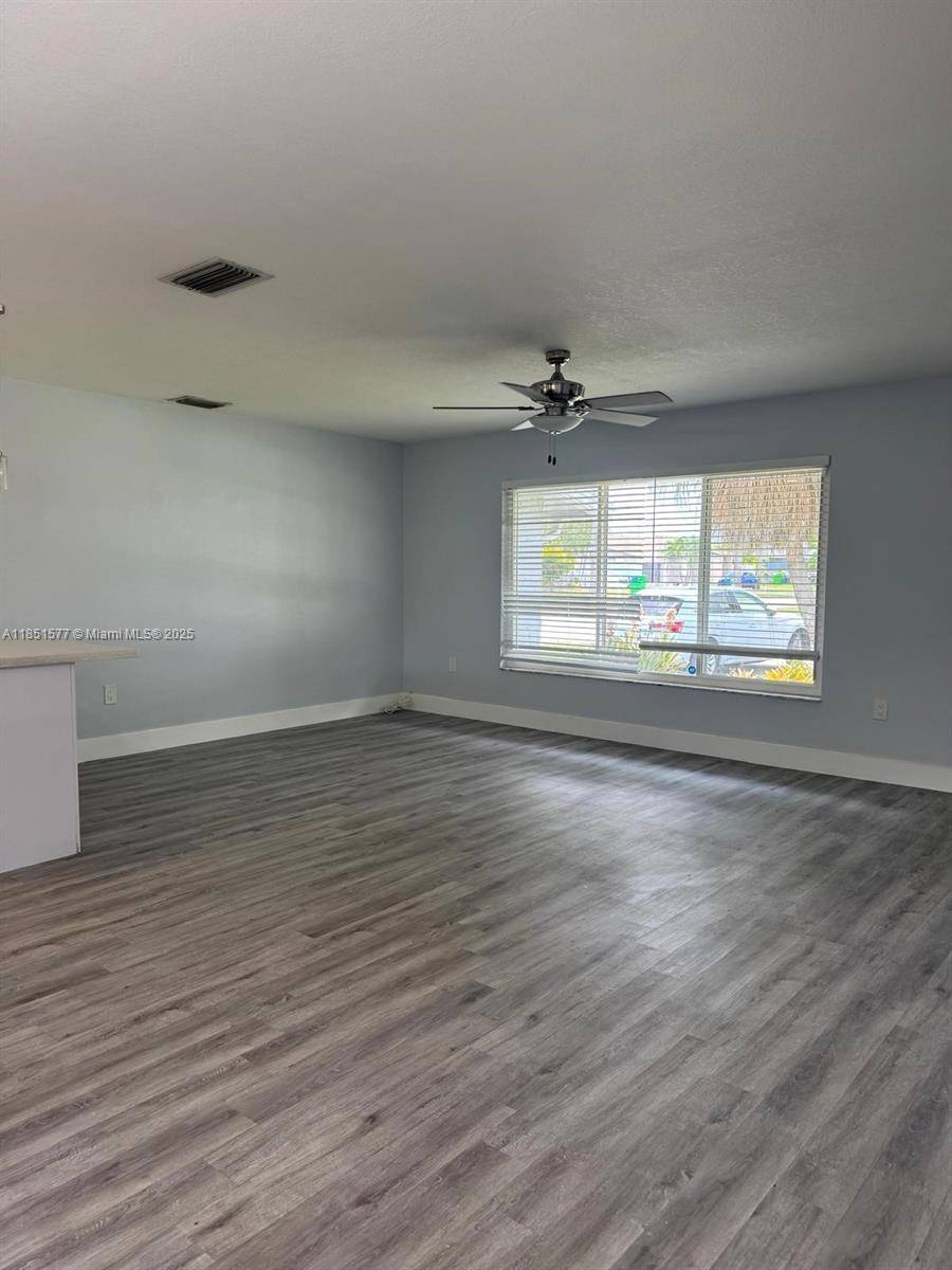 Sunrise, FL 33323,11500 NW 39th St #0