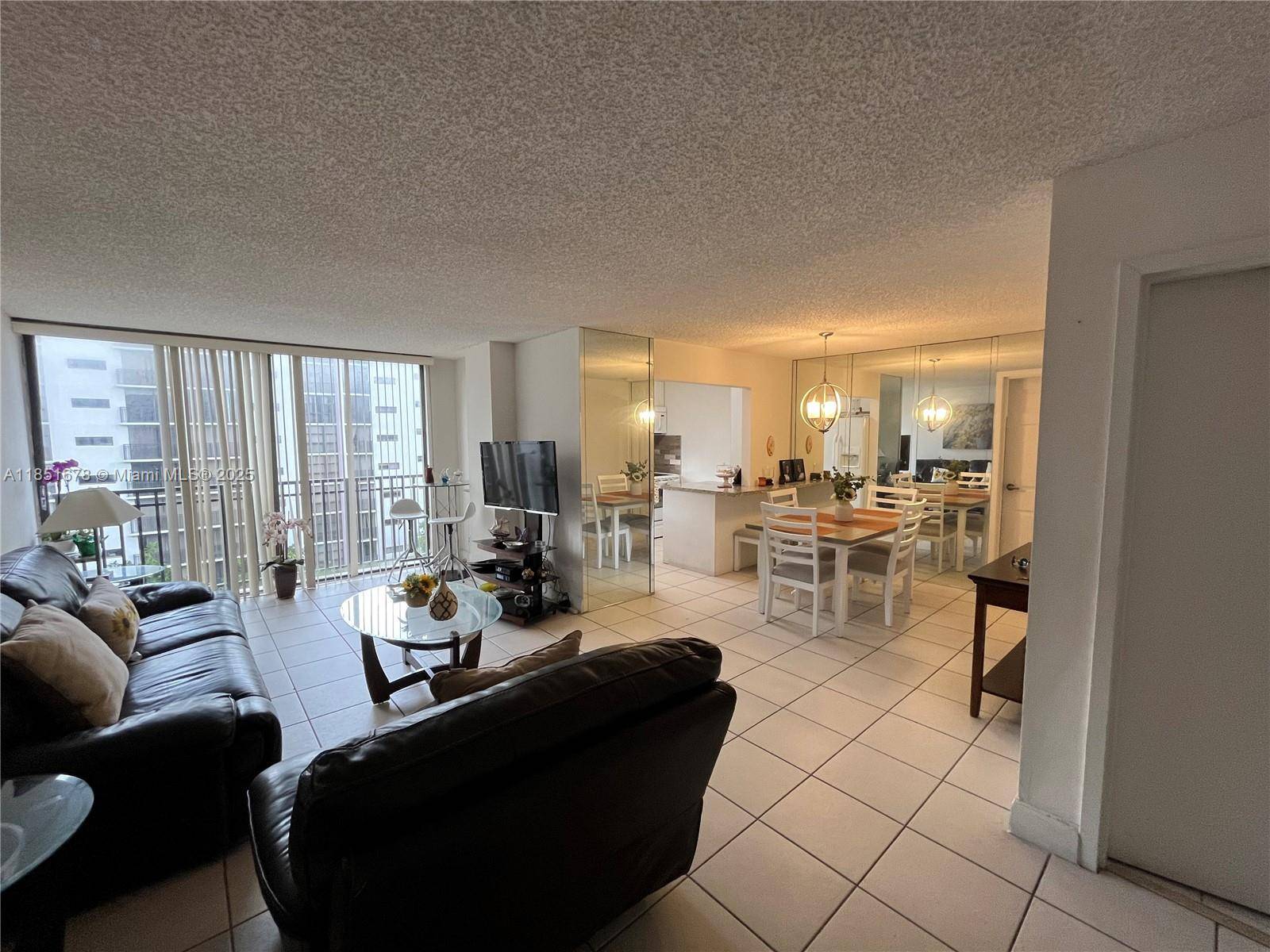 Sunny Isles Beach, FL 33160,16909 N Bay Rd #707