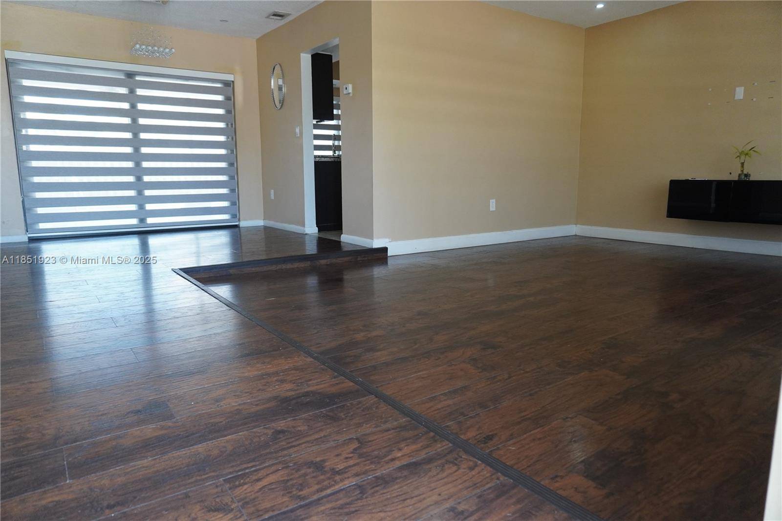 Sunrise, FL 33313,7140 NW 24th St