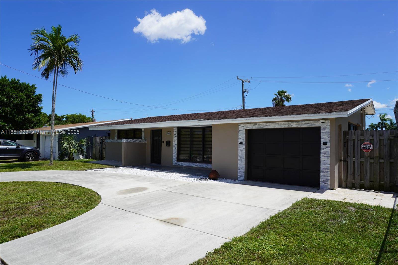 Sunrise, FL 33313,7140 NW 24th St
