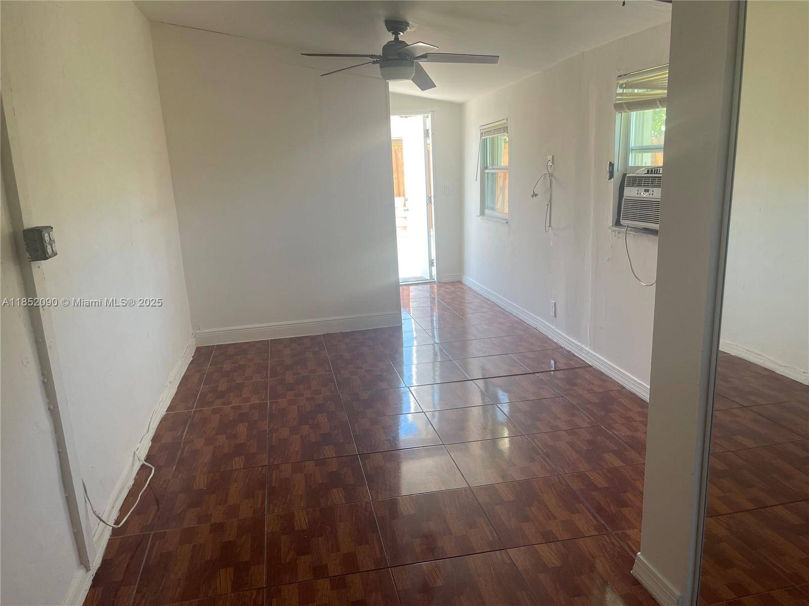 Lantana, FL 33462,1012 S 12th St #0