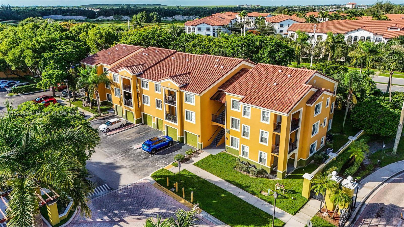 Miramar, FL 33025,2440 E Preserve Way #208