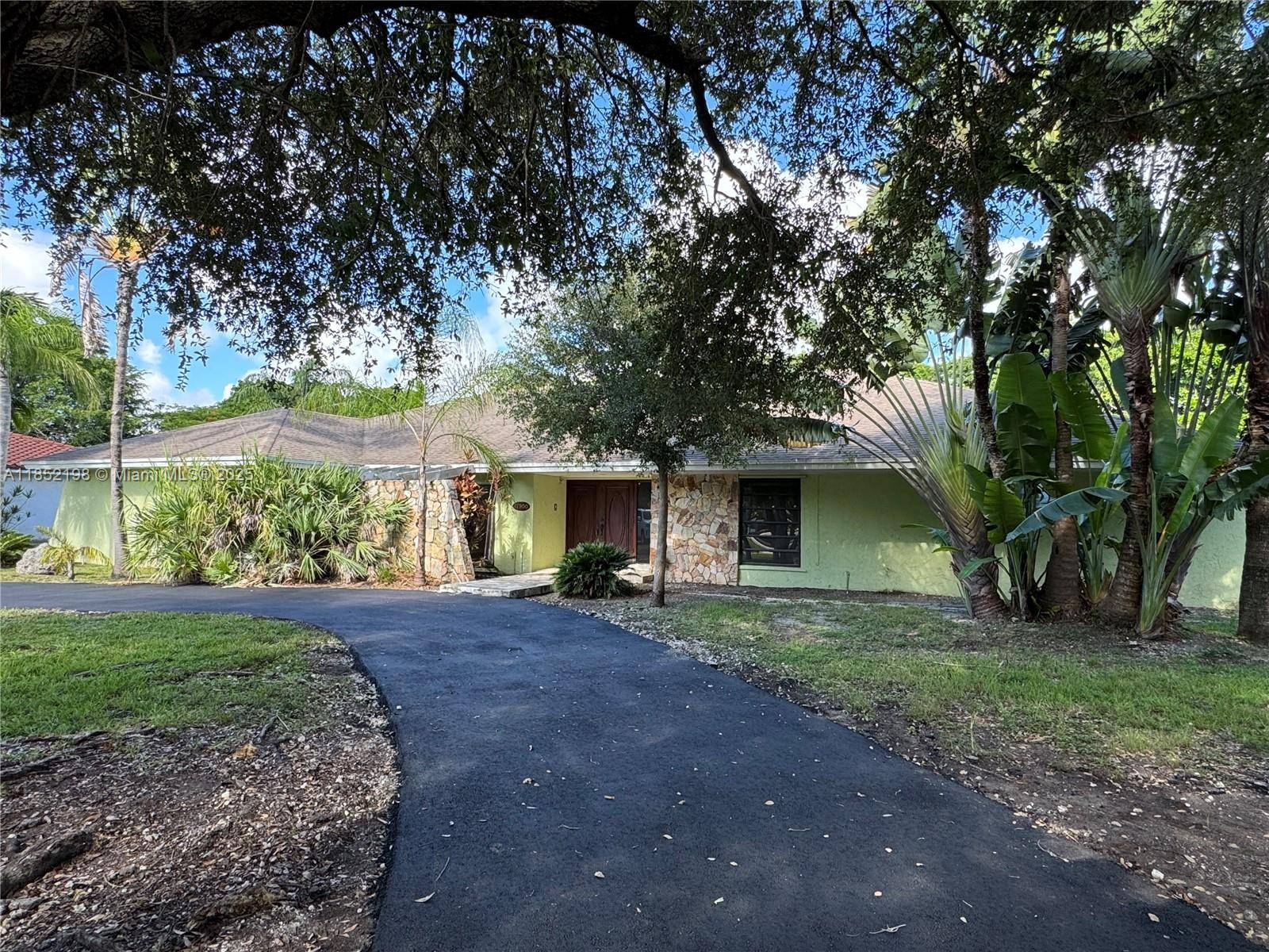 Palmetto Bay, FL 33157,17900 SW 77th Ave