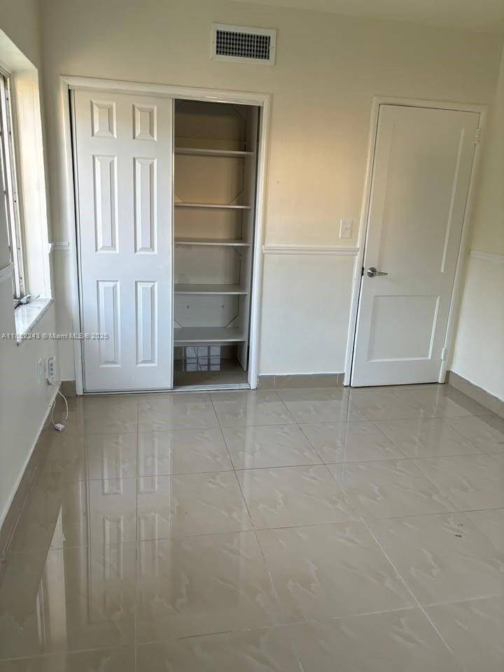 Miami, FL 33143,5740 SW 60th St