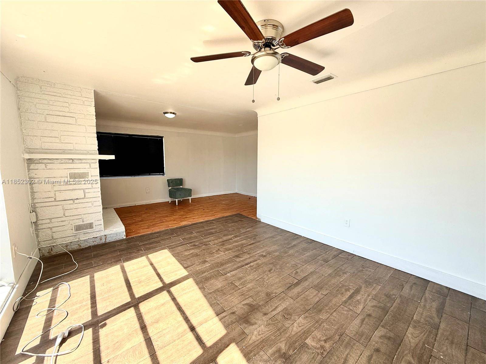 Lake Worth, FL 33461,1426 Hillcrest Dr