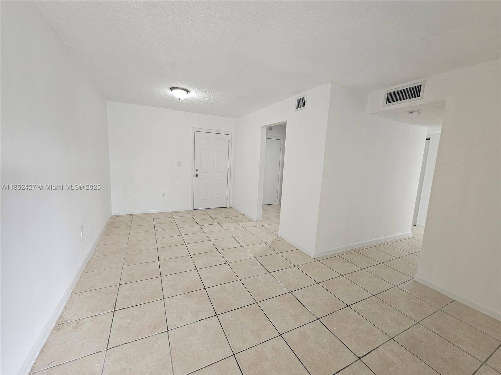 Lauderdale Lakes, FL 33311,3610 NW 21st St #206