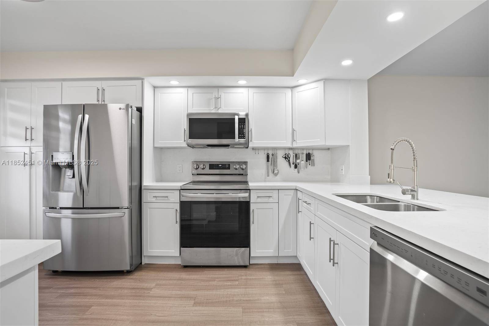 Pembroke Pines, FL 33027,571 SW 141st Ave #205N