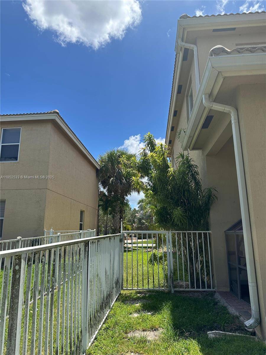 Port St Lucie, FL 34986,1464 NW Leonardo Cir