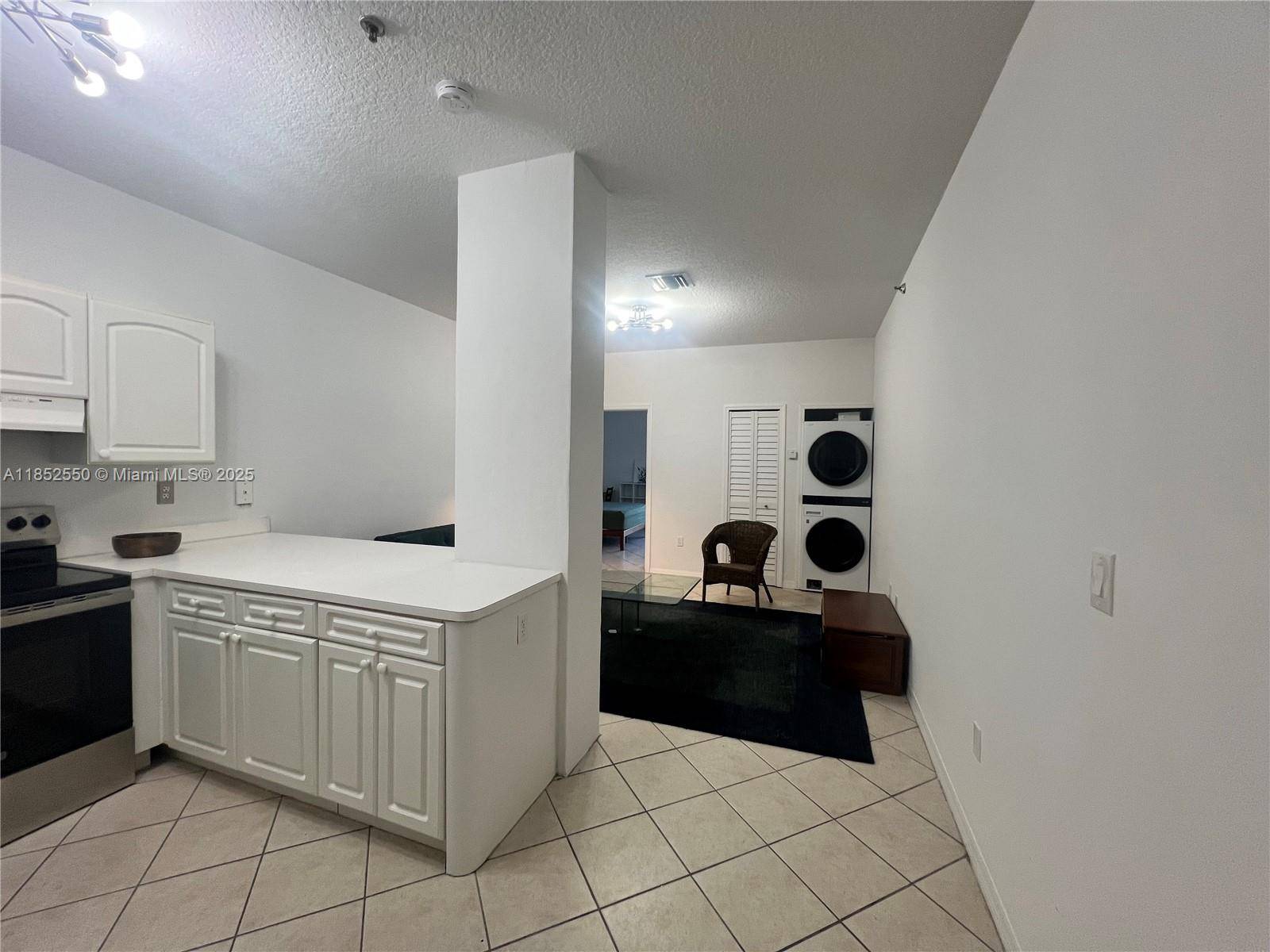 Miami, FL 33133,2734 Bird Ave #202